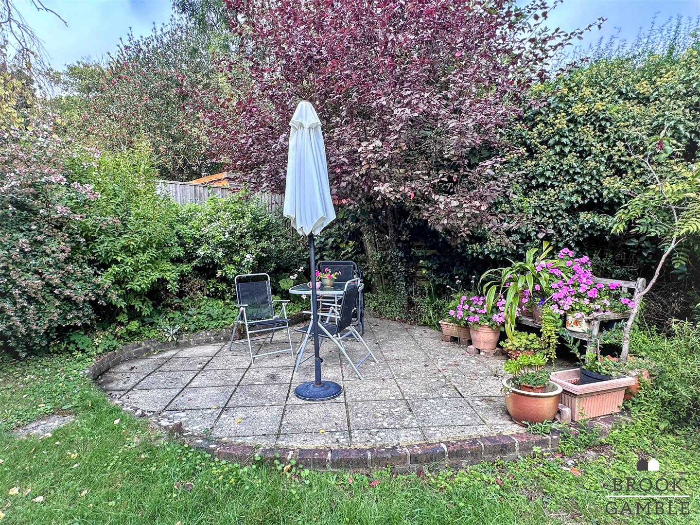 4 Bedroom House - Detached. Greenway in Eastbourne, 24